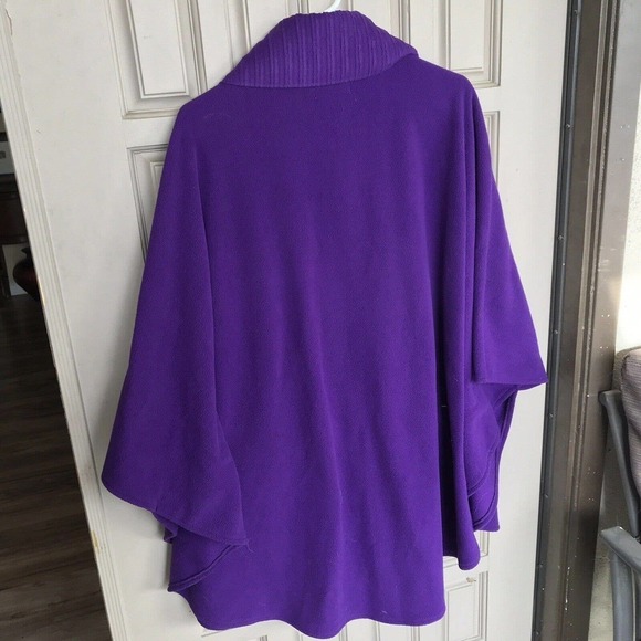 LeModa Poncho Cape Purple Collared Knee Length Open Front Pre-Owned - Picture 2 of 12
